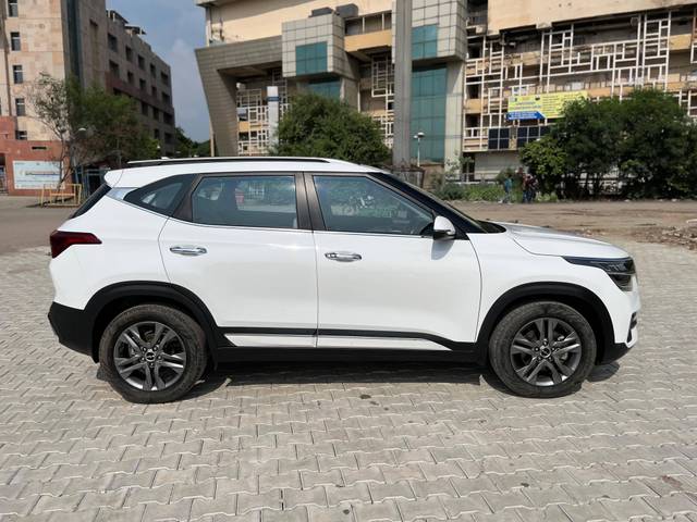 https://images10.gaadi.com/usedcar_image/4321289/original/processed_5bf26c2c33a7cfc3069ee66c112d6d54.jpg?imwidth=6401