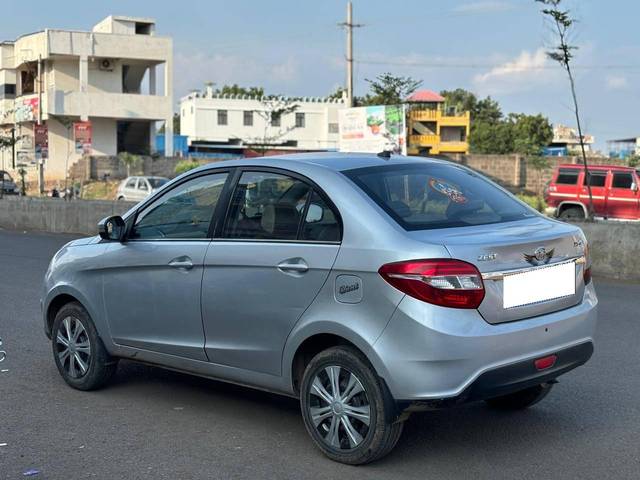 https://images10.gaadi.com/usedcar_image/4321290/original/processed_d385a7b626672829d2b092f5f6260781.jpg?imwidth=6402