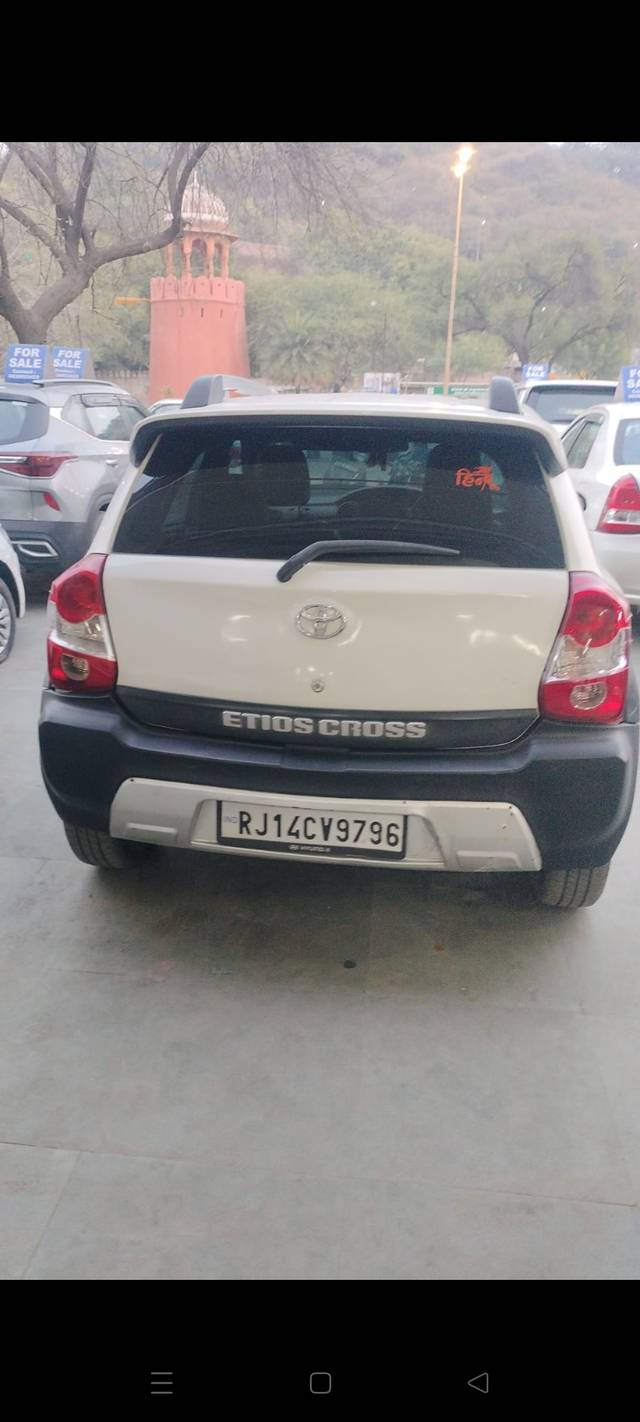 https://images10.gaadi.com/usedcar_image/4321332/original/8d1f8ed5ad41044ff8977813752d377a.jpg?imwidth=6400