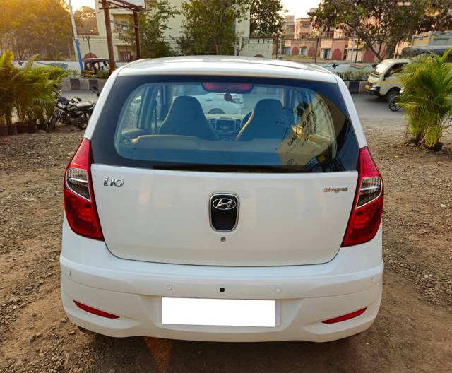 https://images10.gaadi.com/usedcar_image/4321428/original/processed_dadca38c14f7068794a1fd1519d89281.jpg?imwidth=6402