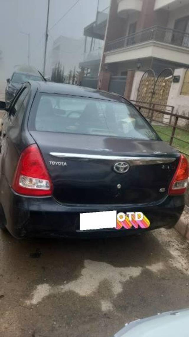 https://images10.gaadi.com/usedcar_image/4321445/original/processed_9c9e705d-2b00-4f2a-815b-f7efc718a14c.jpeg?imwidth=6401