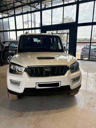 Mahindra Scorpio 2014-2022 Mahindra Scorpio 1.99 S6 Plus