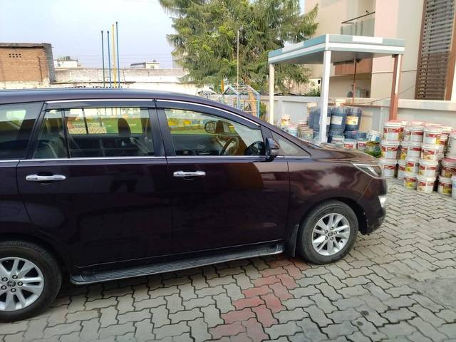 https://images10.gaadi.com/usedcar_image/4321450/original/processed_f5120bc03e7ba04aeacd79613cd973ec.jpg?imwidth=6401