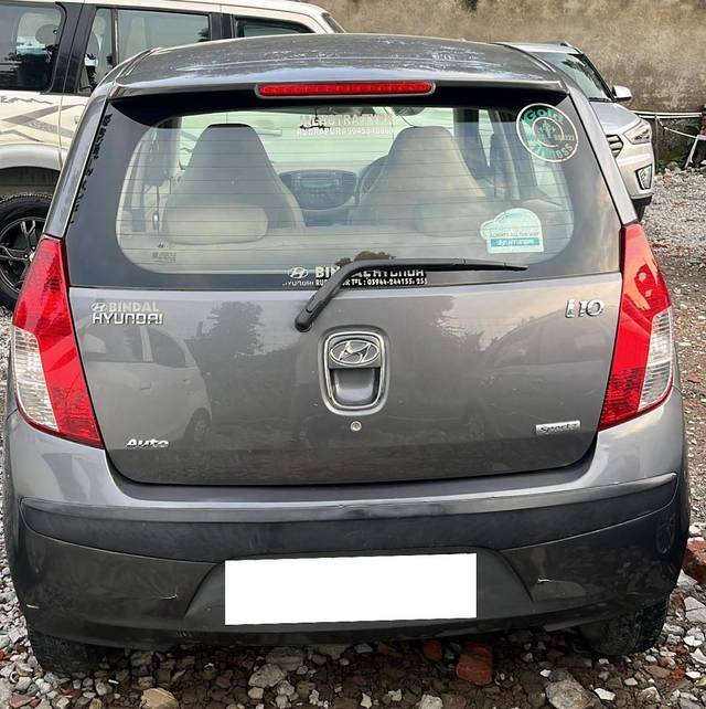 https://images10.gaadi.com/usedcar_image/4321454/original/processed_daa1ad828500eb70b154490676279074.jpg?imwidth=6402