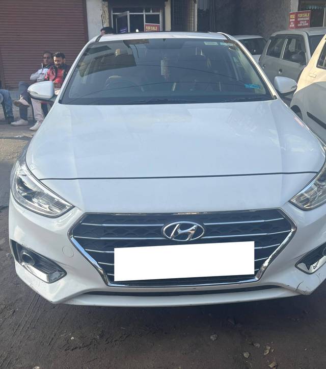 https://images10.gaadi.com/usedcar_image/4321506/original/processed_f88aa035fff26c30ce61f0a54fa04ff9.jpg?imwidth=6400