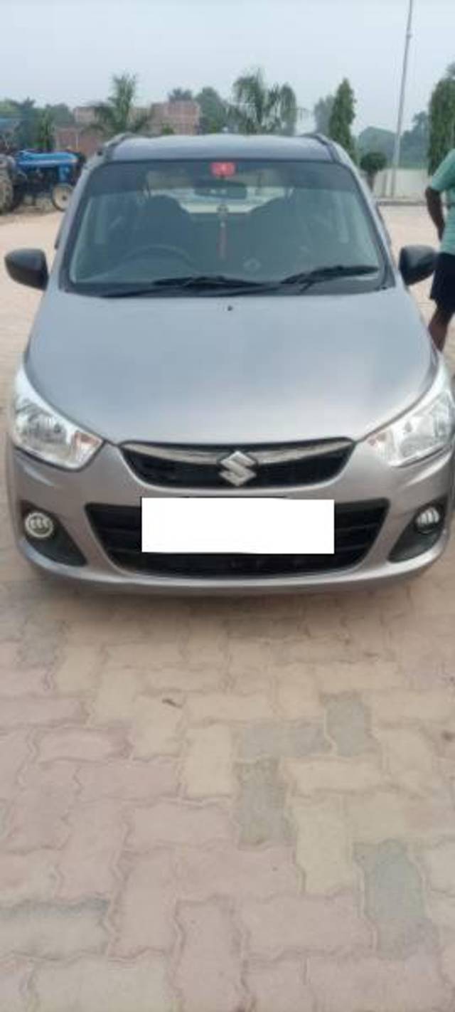 https://images10.gaadi.com/usedcar_image/4321539/original/processed_ea272f3d-5034-4846-aa5f-9d7cc285f99f.jpg?imwidth=6402