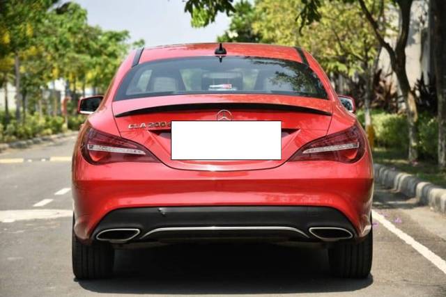 https://images10.gaadi.com/usedcar_image/4321611/original/processed_18a81902f415a7adb0e4333ac7287dd1.jpg?imwidth=6402