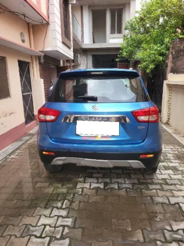 https://images10.gaadi.com/usedcar_image/4321783/original/processed_6d0c85d1-3207-44a2-8605-6110f3cf870c.jpg?imwidth=6401