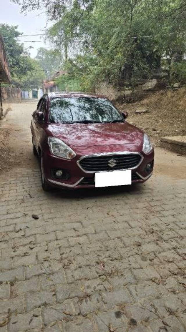 https://images10.gaadi.com/usedcar_image/4321802/original/processed_969469fc-f085-4967-88ec-a02bde97ba00.jpg?imwidth=6400