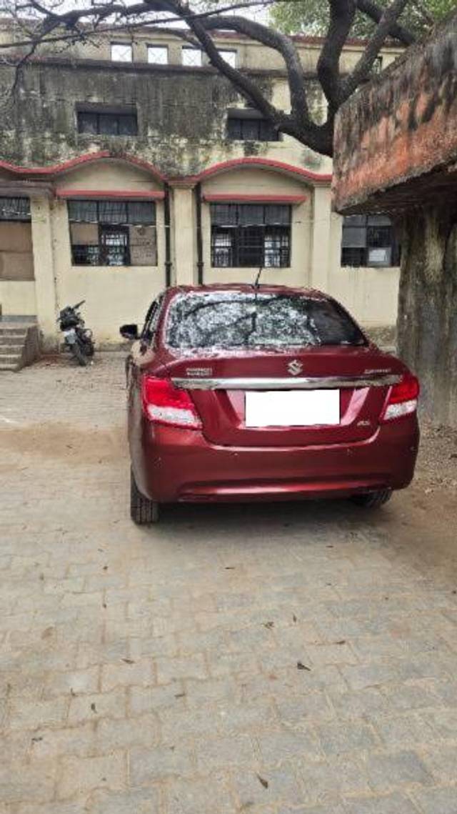 https://images10.gaadi.com/usedcar_image/4321802/original/processed_a8534f16-0e61-47d9-b092-369fa29de995.jpg?imwidth=6401