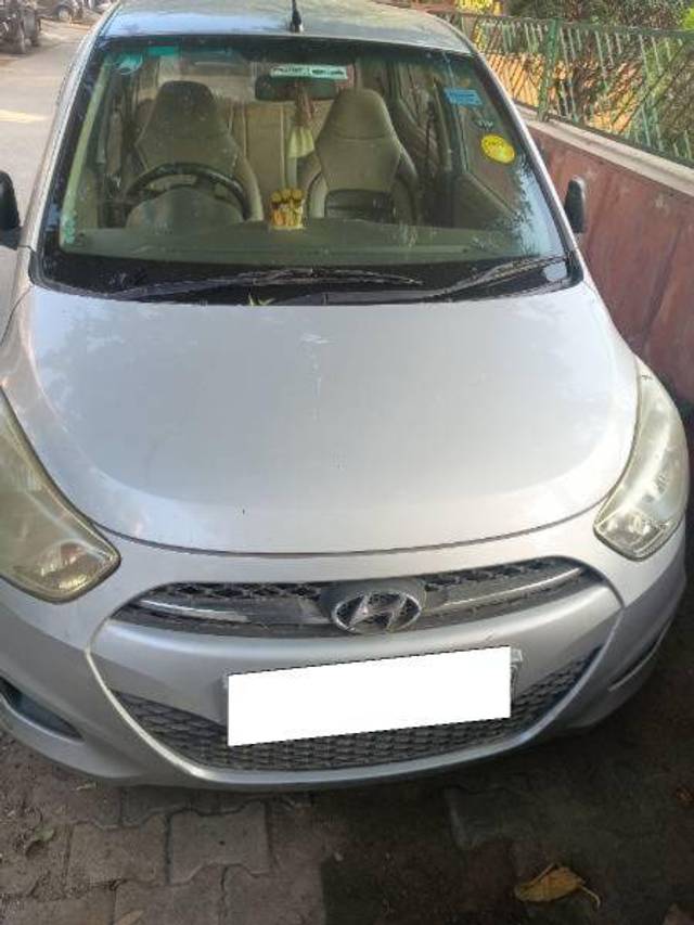 https://images10.gaadi.com/usedcar_image/4321957/original/6635f47a3b346af39c56afaa27598271.jpg?imwidth=6400