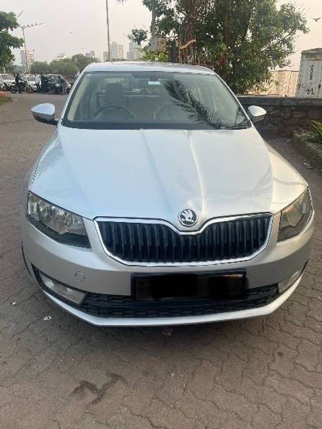 https://images10.gaadi.com/usedcar_image/4321958/original/8710cd756b21b6dda656fc3704d51e5c.jpeg?imwidth=6400