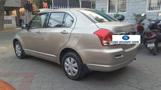 https://images10.gaadi.com/usedcar_image/4321999/original/processed_4d7597ce0bcae5e92ba85ec74a600e2b.jpg?imwidth=6402