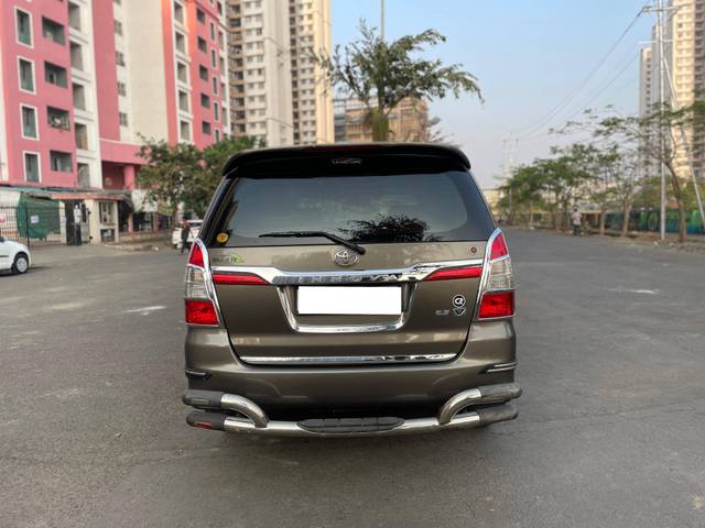 https://images10.gaadi.com/usedcar_image/4322050/original/processed_d8bededceb3fa5656b78d4cae25d3d27.jpg?imwidth=6402