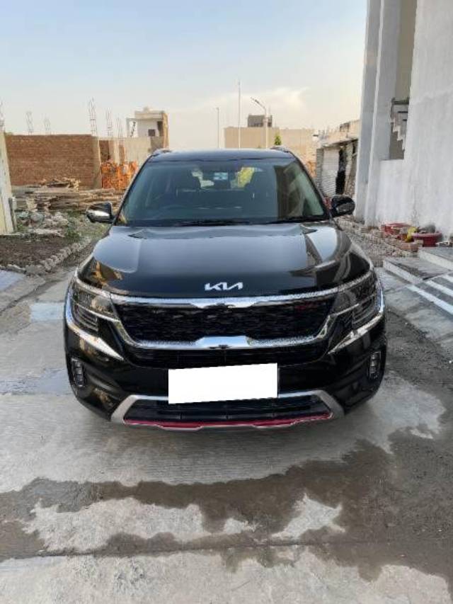 https://images10.gaadi.com/usedcar_image/4322052/original/processed_3786b752-88f7-4e72-a1e0-9d5e9276d5f9.jpg?imwidth=6400