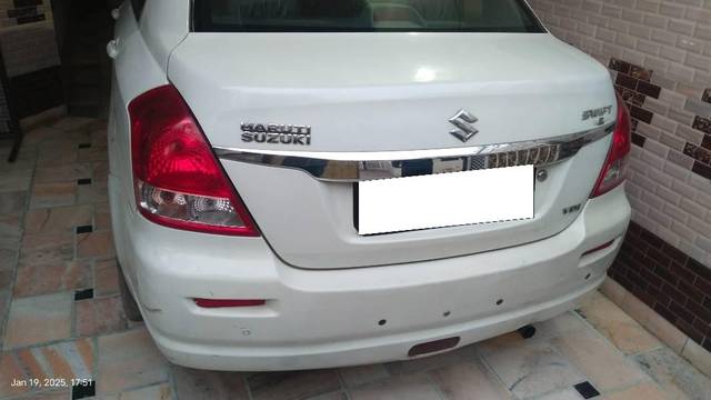 https://images10.gaadi.com/usedcar_image/4322072/original/processed_48cd0004-1887-4c49-a2d3-75fa64d52ec6.jpg?imwidth=6401