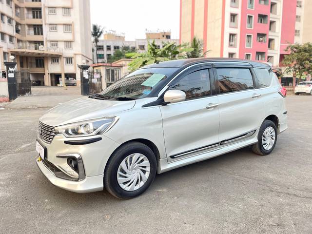 https://images10.gaadi.com/usedcar_image/4322089/original/processed_bbddd32d4c06cfa41e66a43ec5acb125.jpg?imwidth=6401