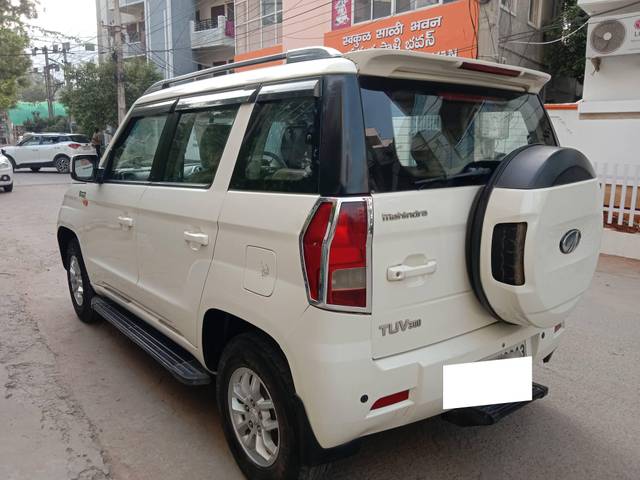 https://images10.gaadi.com/usedcar_image/4322155/original/processed_a024aa142ee954b122e820cf2789b6f2.jpg?imwidth=6402