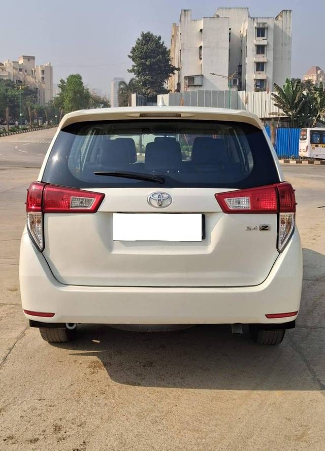 https://images10.gaadi.com/usedcar_image/4322194/original/processed_3ac70a76a9c1af4dd40463771e05bbcc.jpg?imwidth=6401