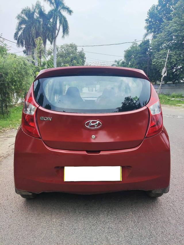 https://images10.gaadi.com/usedcar_image/4322217/original/processed_757d968474ec1edb093927d7b0df7316.jpg?imwidth=6401