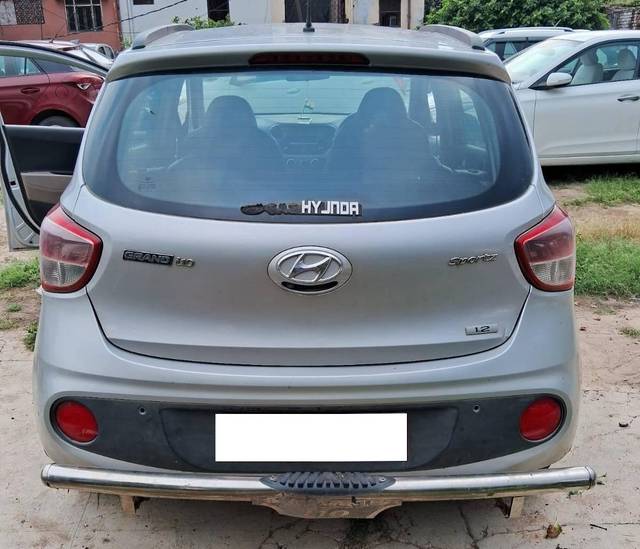 https://images10.gaadi.com/usedcar_image/4322237/original/processed_417a8cc61dbab90bad3ab8218e08a3a3.jpg?imwidth=6401