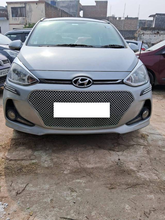 https://images10.gaadi.com/usedcar_image/4322240/original/processed_aa5d0c27fb875c06b2dbeb3b2fd813f0.jpg?imwidth=6400