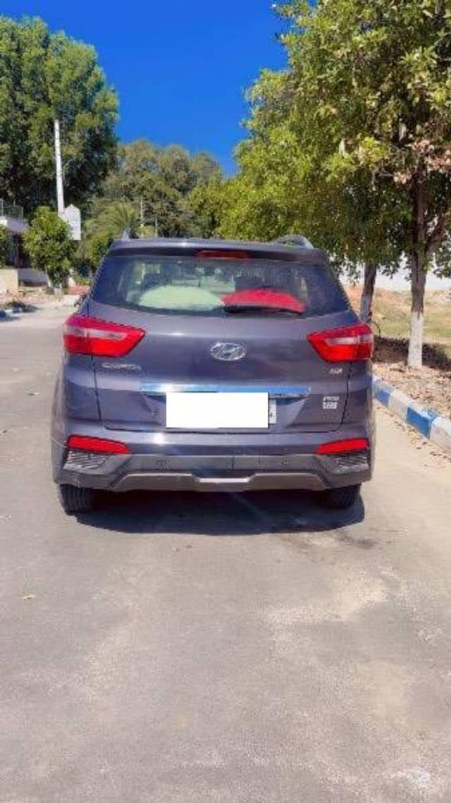 https://images10.gaadi.com/usedcar_image/4322280/original/processed_30ba4571-ce38-451b-a65e-133259ed0675.jpeg?imwidth=6402