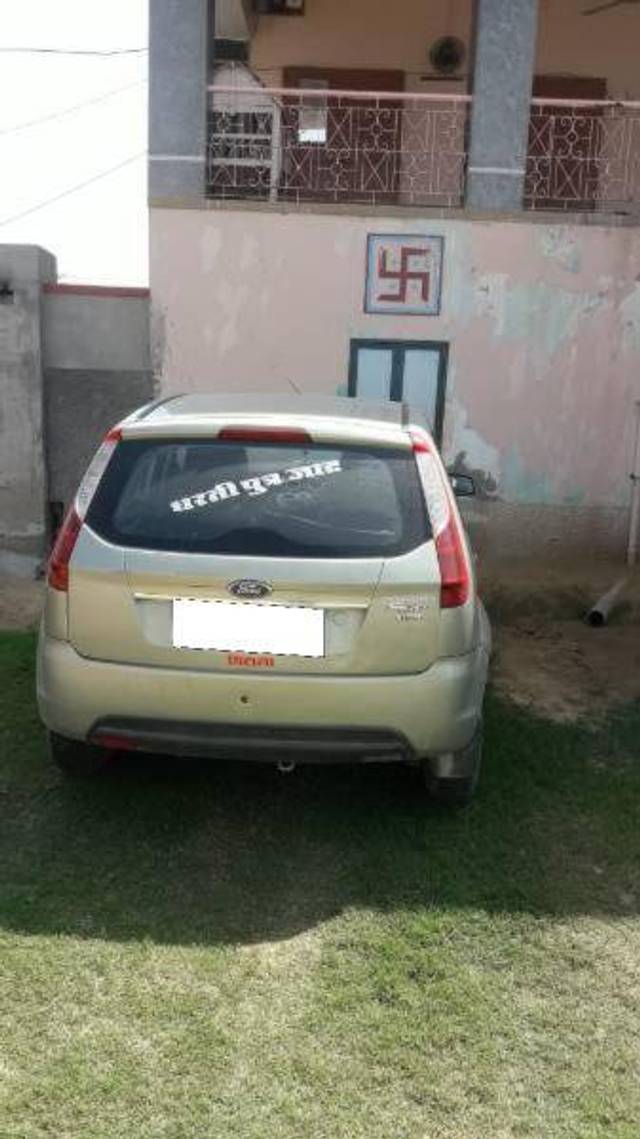 https://images10.gaadi.com/usedcar_image/4322318/original/0154166efc89ca5142fde70c3d0bb333.jpg?imwidth=6401