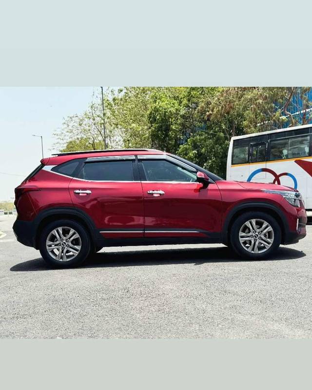 https://images10.gaadi.com/usedcar_image/4322358/original/61a607edc0773443f46307e817c59843.jpeg?imwidth=6401