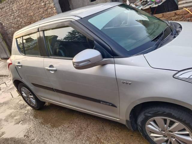 https://images10.gaadi.com/usedcar_image/4322408/original/processed_afc1bd06b23ded44d39bc163de9ad9e0.jpg?imwidth=6401