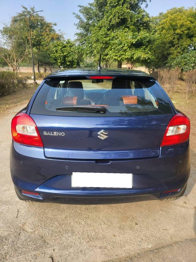 https://images10.gaadi.com/usedcar_image/4322410/original/processed_0df5fc761ca36061f693e85ce0c7dec1.jpeg?imwidth=6402