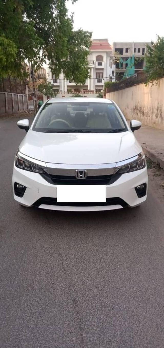 https://images10.gaadi.com/usedcar_image/4322438/original/processed_3d0838f363f3444756506c579900a0fc.jpg?imwidth=6402