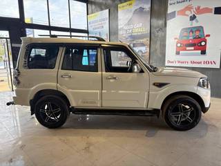 Mahindra Scorpio 2014-2022 Mahindra Scorpio 1.99 S6 Plus