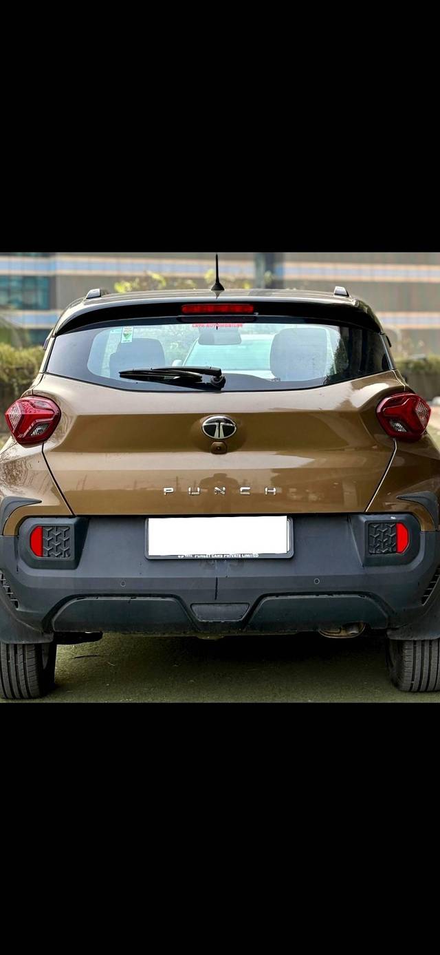 https://images10.gaadi.com/usedcar_image/4322495/original/processed_64ecd820e2adbfc0862f819dfd6a9187.jpg?imwidth=6401