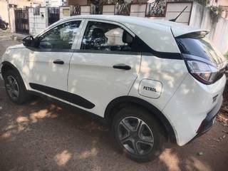 Tata Nexon 2017-2020 Tata Nexon 1.2 Revotron XM