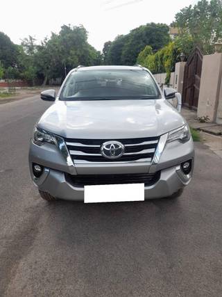 Toyota Fortuner 2016-2021 Toyota Fortuner 2.8 2WD MT BSIV