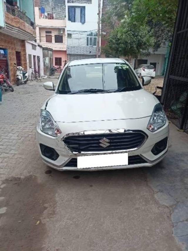 https://images10.gaadi.com/usedcar_image/4322644/original/processed_68b561e9-a772-444b-ad36-6991a187b77e.jpeg?imwidth=6402