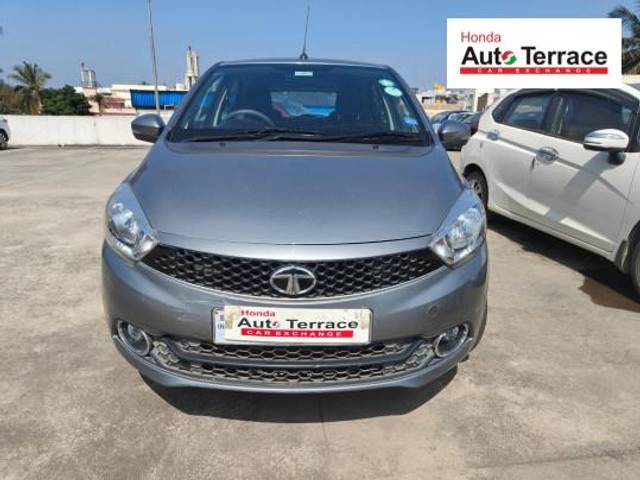 https://images10.gaadi.com/usedcar_image/4322672/original/6356134d9c4c06d383b059f0369aa3f9.jpeg?imwidth=6400