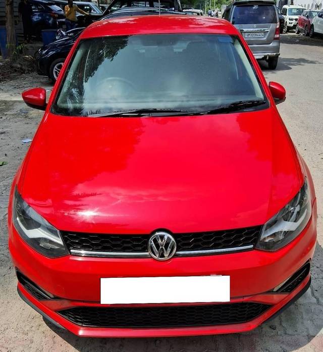 https://images10.gaadi.com/usedcar_image/4322684/original/processed_d4f044a6ffb0325605267beeccc5be84.jpg?imwidth=6400