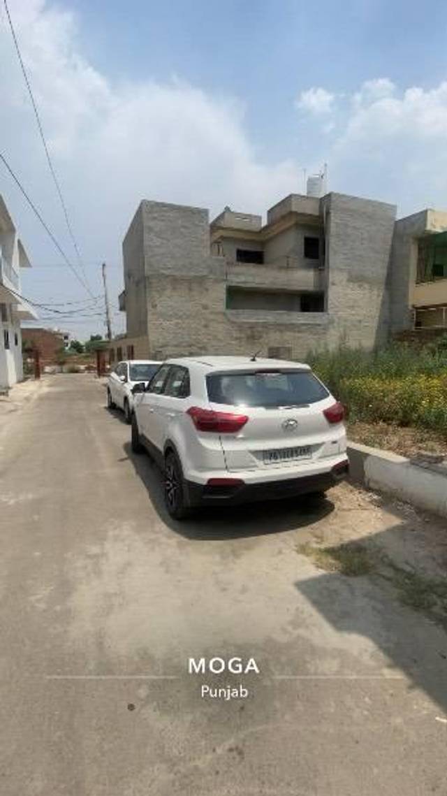 https://images10.gaadi.com/usedcar_image/4322714/original/processed_a679ecee-424a-454a-b96f-820acccf0e8f.jpeg?imwidth=6402