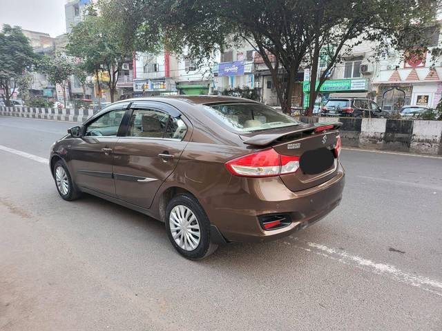 https://images10.gaadi.com/usedcar_image/4322764/original/processed_4908922c1eb62b534af09fb39f91a32e.jpg?imwidth=6401