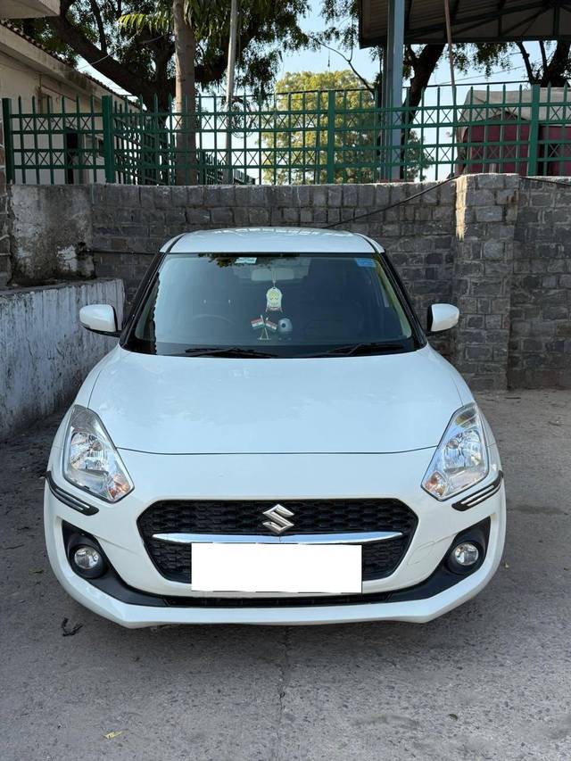 https://images10.gaadi.com/usedcar_image/4322777/original/processed_0691db3711c7908e944bdff44cc06b9e.jpg?imwidth=6402