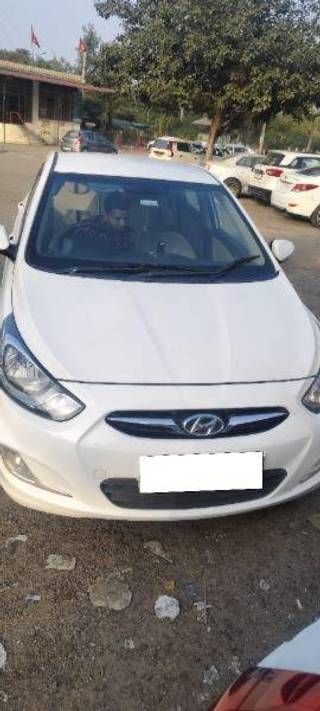 Hyundai Verna 2011-2015 Hyundai Verna 1.6 SX CRDI (O) AT