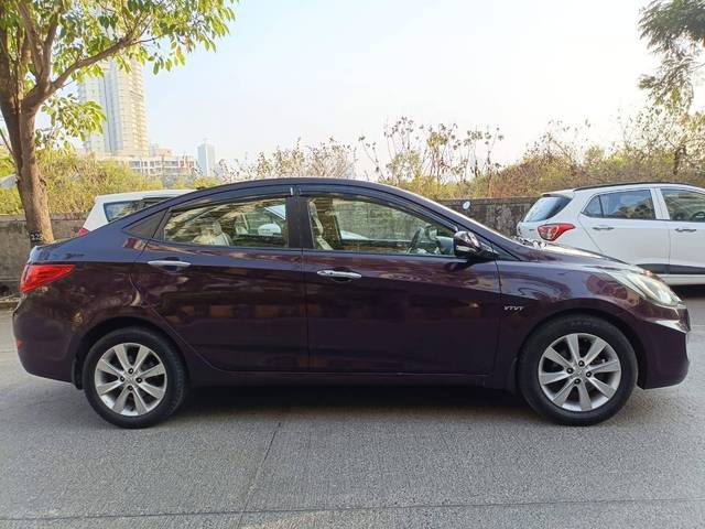 https://images10.gaadi.com/usedcar_image/4322857/original/processed_a2ff6129cb040cc9c30c32b8ca2a8187.jpg?imwidth=6401