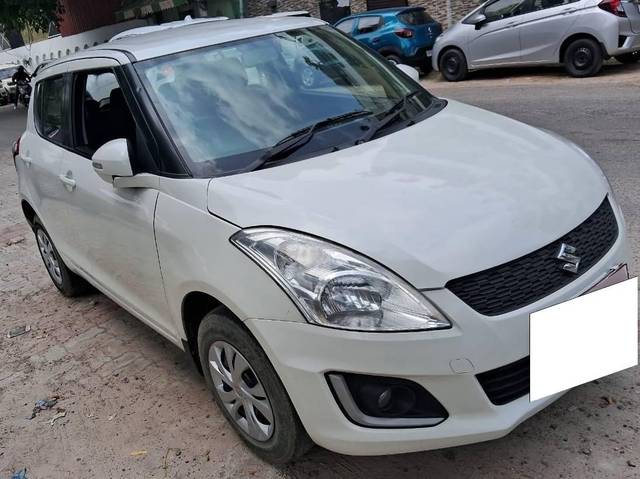 https://images10.gaadi.com/usedcar_image/4322896/original/processed_2541c3b251e87b63977887f37f9cd684.jpg?imwidth=6400