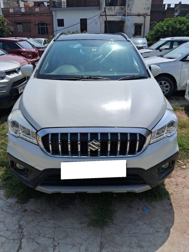 https://images10.gaadi.com/usedcar_image/4322952/original/processed_416ab036f490ebf56430d2f0ea987ec2.jpg?imwidth=6400