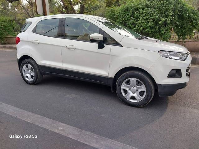 https://images10.gaadi.com/usedcar_image/4322980/original/processed_54e83fb048b3e774e7b250bf83342609.jpg?imwidth=6402