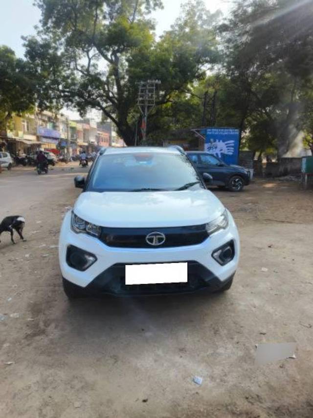 https://images10.gaadi.com/usedcar_image/4323051/original/processed_eea4ff9a-1eec-4f93-a99a-8b4b4a6c97d9.jpg?imwidth=6400