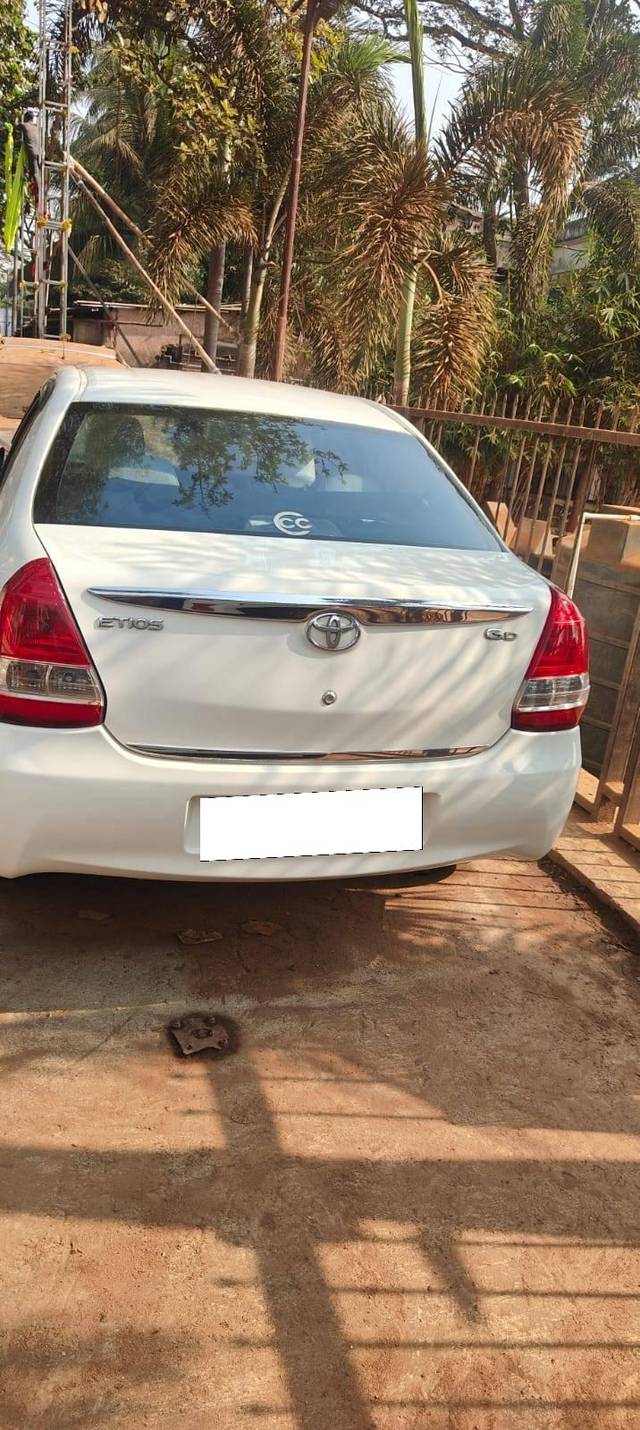 https://images10.gaadi.com/usedcar_image/4323122/original/processed_9fa5a60e3632276fde1e25d6497b0b6d.jpg?imwidth=6402