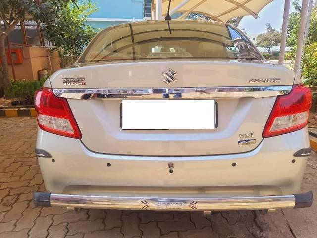 https://images10.gaadi.com/usedcar_image/4323277/original/processed_924c7d4c-458b-43c8-bce2-c3d5bc3304ae.jpg?imwidth=6401